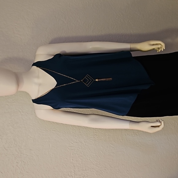 3/$30 FIRST LOVE Blue Necklace Assymetric V-Neck Sleeveless Camisole Slip Blouse - Picture 3 of 9